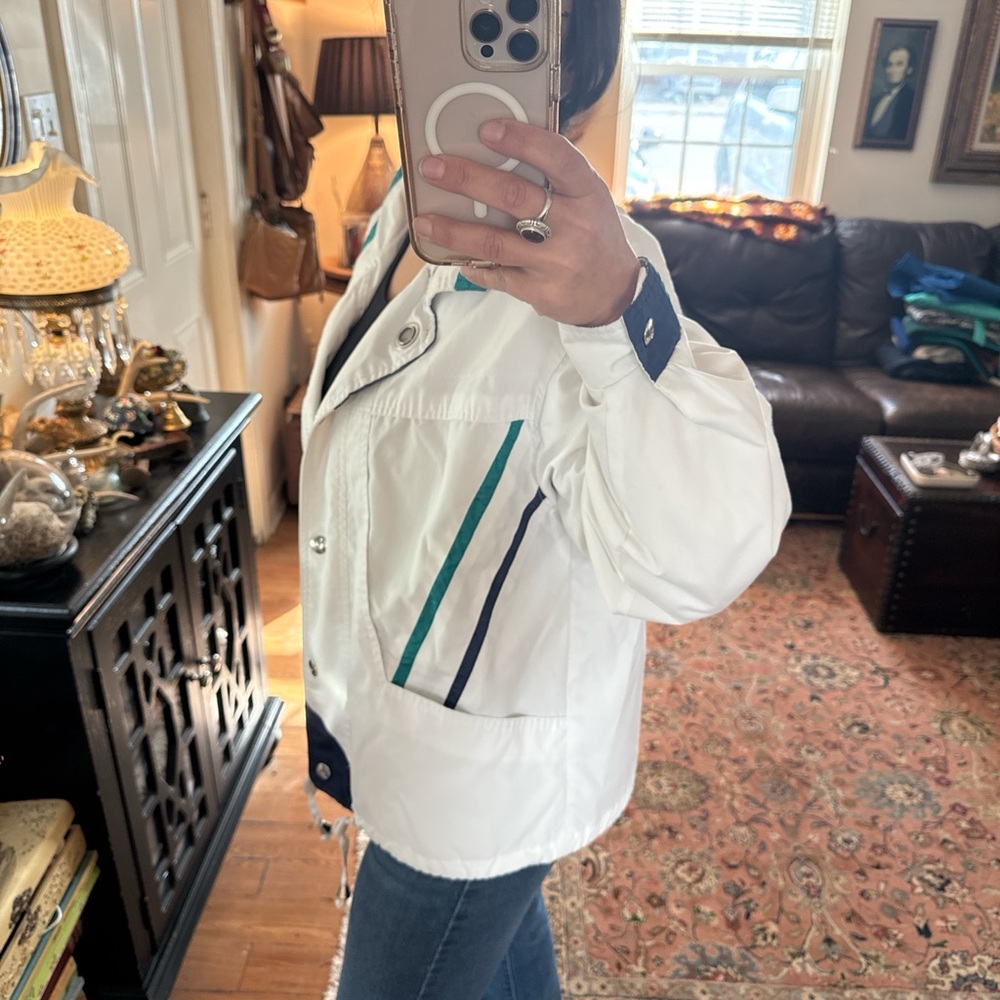 Retro 80’s 90’s Braetan White Jacket with Green Accents - Picture 2 of 4